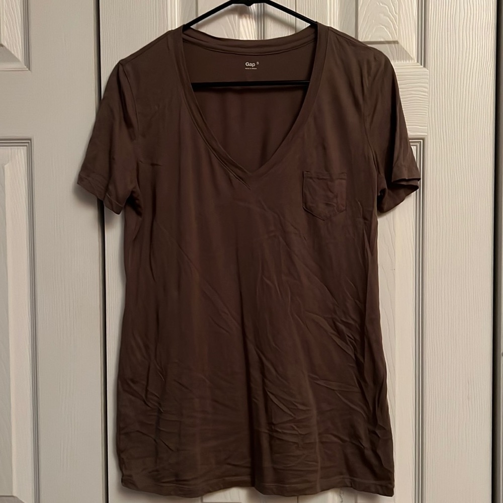 V neck t